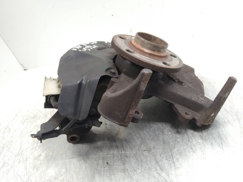 Recambio de mangueta delantera izquierda para volkswagen polo (9n3) advance referencia OEM IAM   