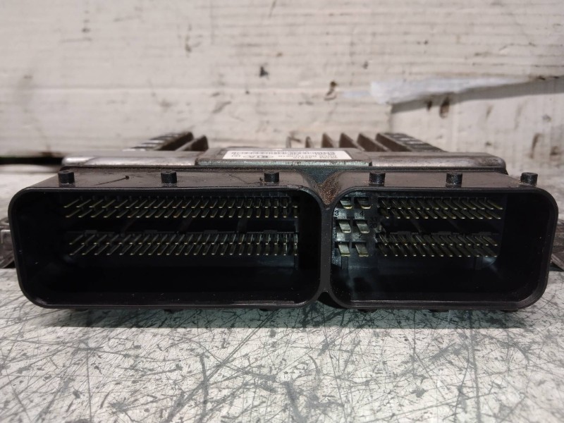 Recambio de centralita motor uce para kia carnival ii 2.9 crdi lx referencia OEM IAM R0412C001G 391044X910 