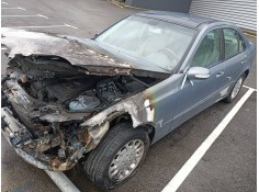 mercedes clase e (w211) berlina del año 2004