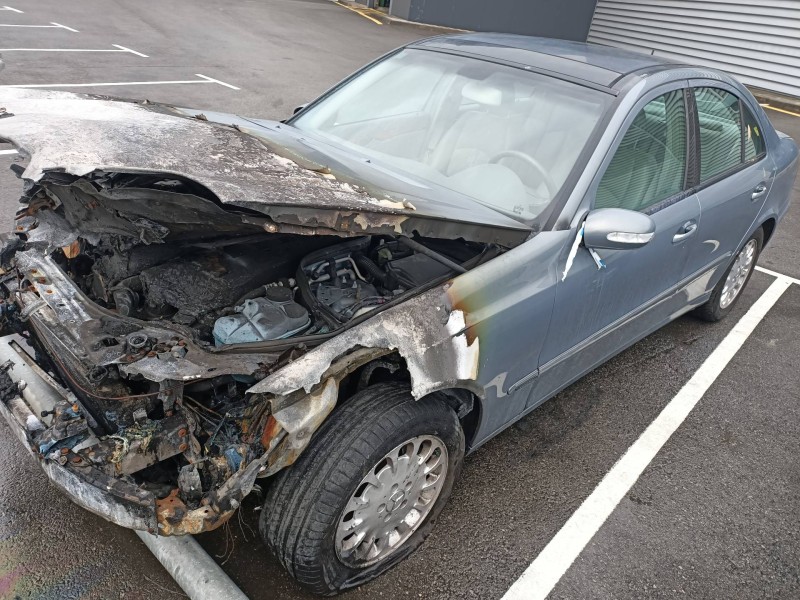 mercedes clase e (w211) berlina del año 2004