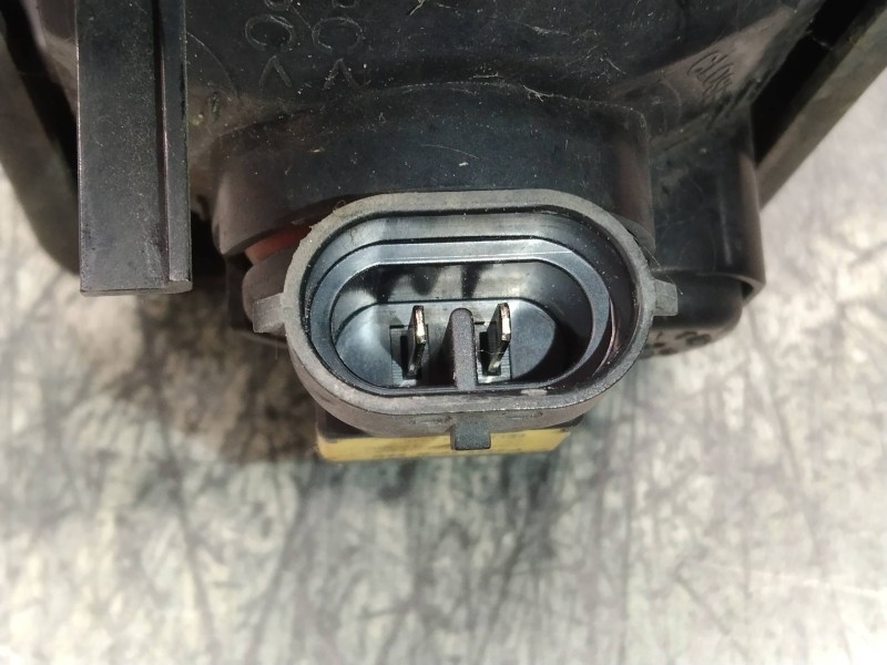 Recambio de faro antiniebla izquierdo para kia carnival ii 2.9 crdi lx referencia OEM IAM   