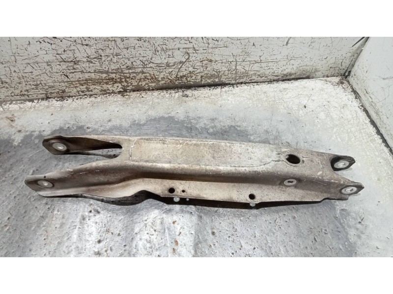 Recambio de brazo suspension inferior trasero derecho para mercedes clase gla (w156) gla 200 cdi (156.908) referencia OEM IAM   