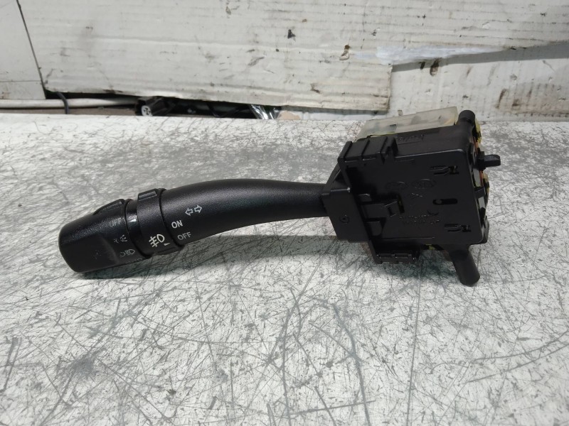 Recambio de mando luces para kia carnival ii 2.9 crdi lx referencia OEM IAM   