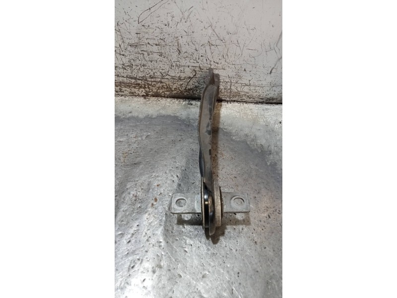 Recambio de brazo suspension superior trasero derecho para mercedes clase gla (w156) gla 200 cdi (156.908) referencia OEM IAM   
