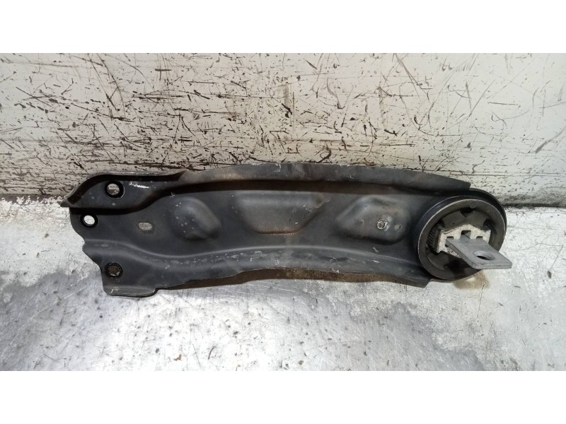 Recambio de brazo suspension superior trasero derecho para mercedes clase gla (w156) gla 200 cdi (156.908) referencia OEM IAM   