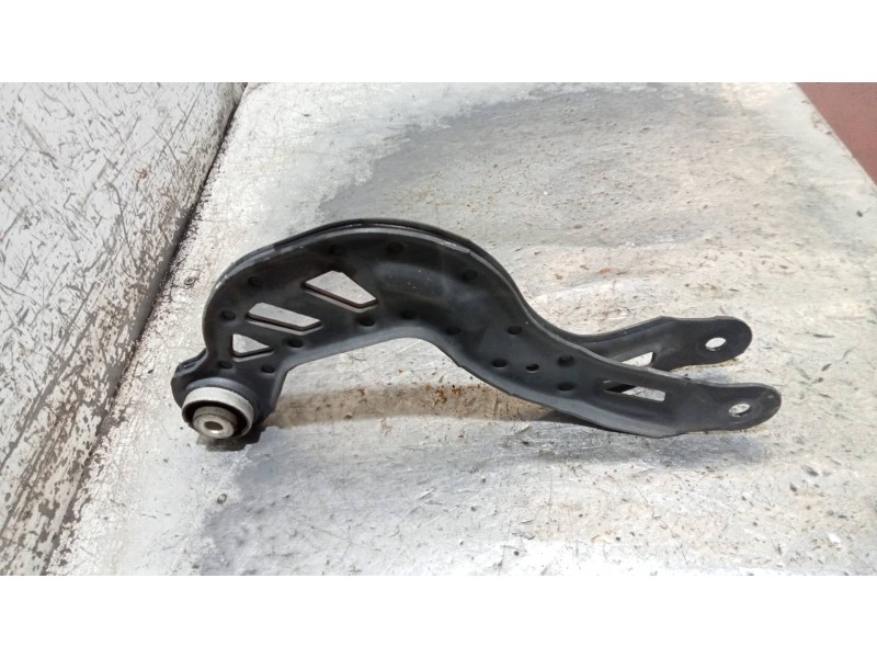Recambio de brazo suspension superior trasero derecho para mercedes clase gla (w156) gla 200 cdi (156.908) referencia OEM IAM   