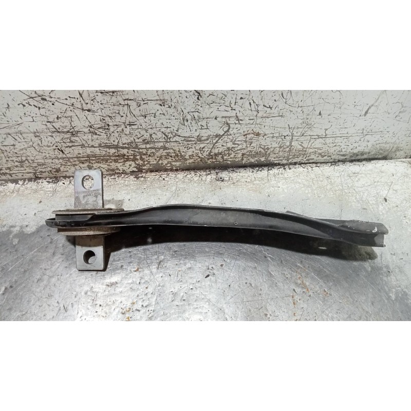Recambio de brazo suspension superior trasero izquierdo para mercedes clase gla (w156) gla 200 cdi (156.908) referencia OEM IAM 