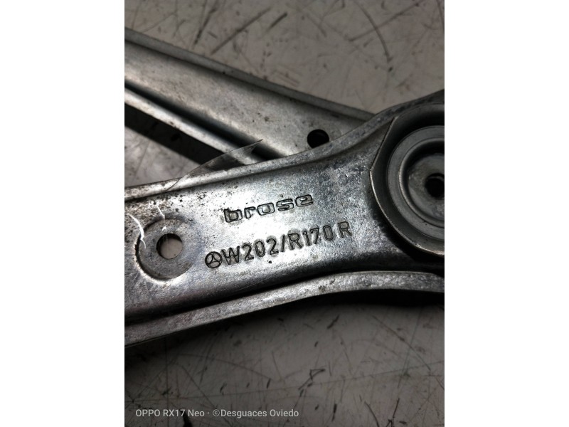 Recambio de elevalunas delantero derecho para mercedes clase c (w202) berlina 250 td (202.128) referencia OEM IAM 0130821709 W20