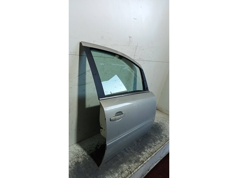 Recambio de puerta delantera derecha para opel zafira b 1.8 16v referencia OEM IAM   5P