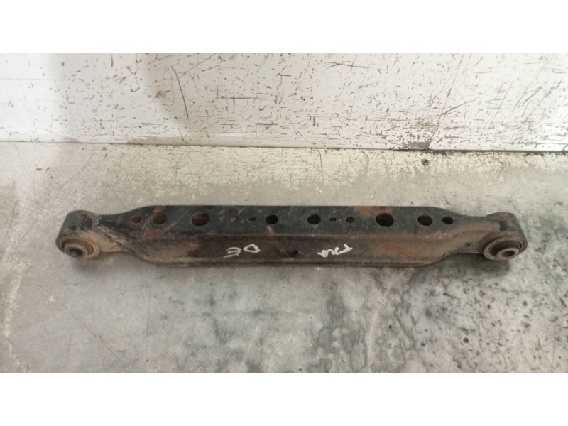 Recambio de brazo suspension inferior trasero derecho para nissan x-trail (t31) le referencia OEM IAM   