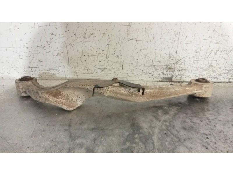 Recambio de brazo suspension inferior trasero derecho para nissan x-trail (t31) le referencia OEM IAM   
