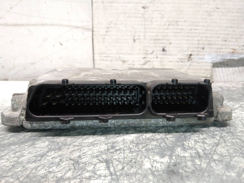 Recambio de centralita motor uce para seat toledo (1m2) signo referencia OEM IAM 0281001926 038906018BT 