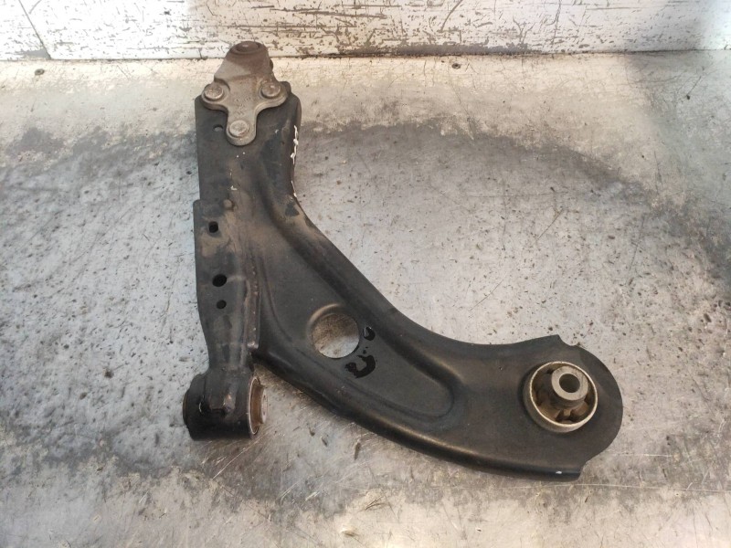 Recambio de brazo suspension inferior delantero izquierdo para citroen c4 picasso 1.6 blue-hdi fap referencia OEM IAM   