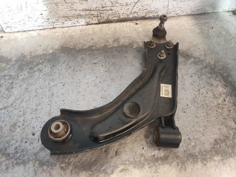 Recambio de brazo suspension inferior delantero izquierdo para citroen c4 picasso 1.6 blue-hdi fap referencia OEM IAM   