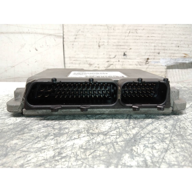 Recambio de centralita motor uce para volkswagen golf iv berlina (1j1) básico referencia OEM IAM IAW4AVR0 036906014 6160046401