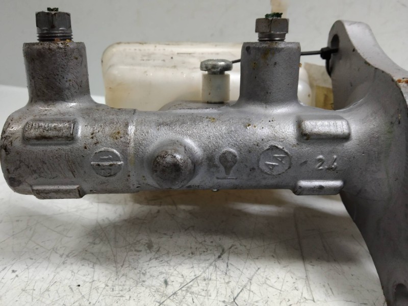 Recambio de bomba freno para dacia sandero 1.2 16v cat referencia OEM IAM   