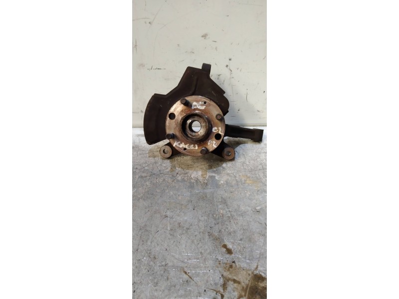 Recambio de mangueta delantera derecha para daewoo kalos 1.2 se referencia OEM IAM   