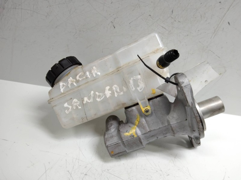 Recambio de bomba freno para dacia sandero 1.5 dci diesel fap cat referencia OEM IAM   