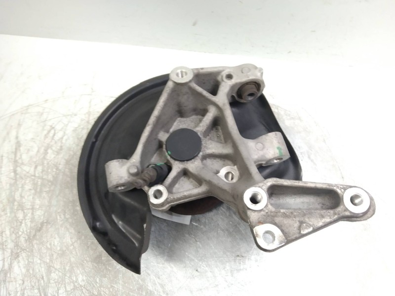 Recambio de mangueta trasera derecha para volkswagen scirocco (137) 2.0 tdi referencia OEM IAM   