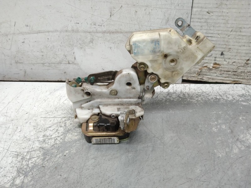 Recambio de motor cierre centralizado trasero derecho para nissan almera (n16/e) acenta referencia OEM IAM   5P