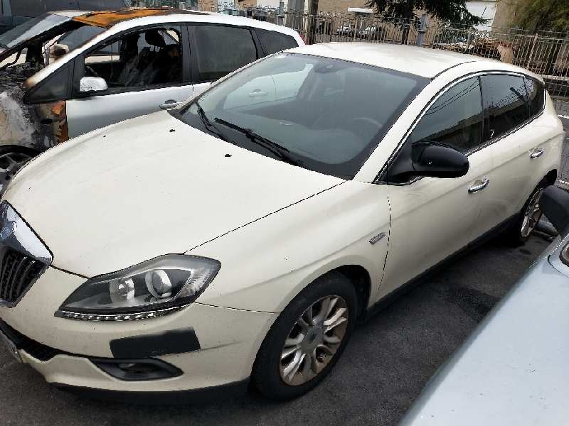 lancia delta (181) del año 2010