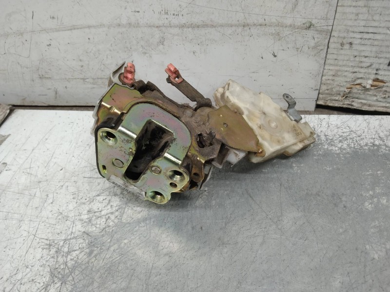 Recambio de motor cierre centralizado trasero izquierdo para nissan almera (n16/e) acenta referencia OEM IAM 82553BM760 0892052B