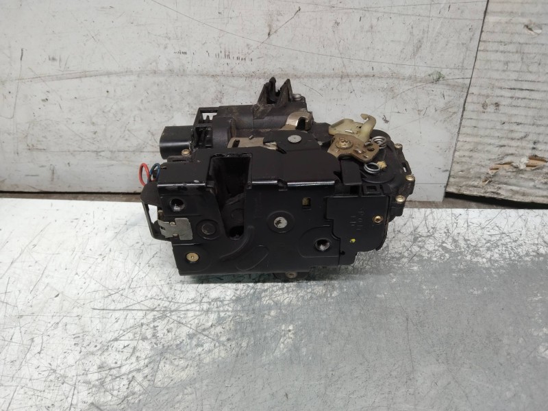 Recambio de motor cierre centralizado delantero derecho para volkswagen golf iv berlina (1j1) highline referencia OEM IAM   3P