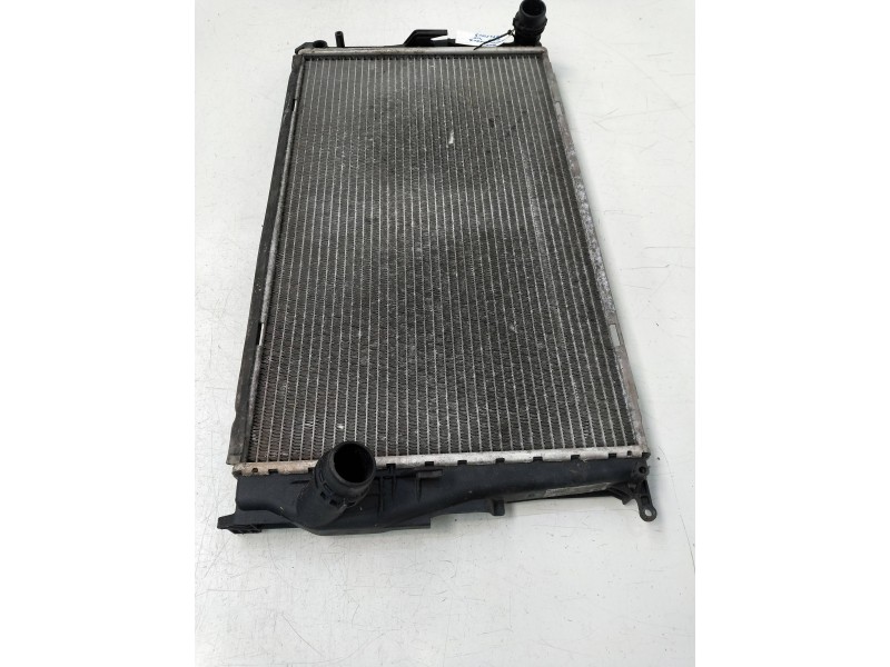 Recambio de radiador agua para bmw serie 1 berlina (e81/e87) 120d referencia OEM IAM 7788901 77889039 3052883