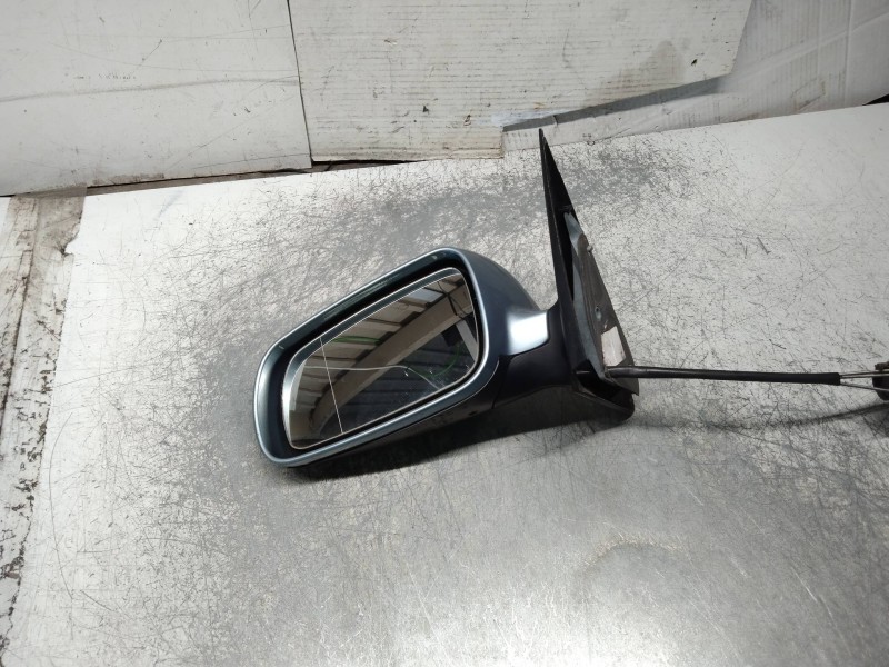 Recambio de retrovisor izquierdo para skoda fabia familiar (6y5) classic referencia OEM IAM   MANUAL