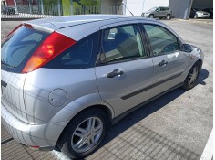 ford focus berlina (cak) del año 2001 2