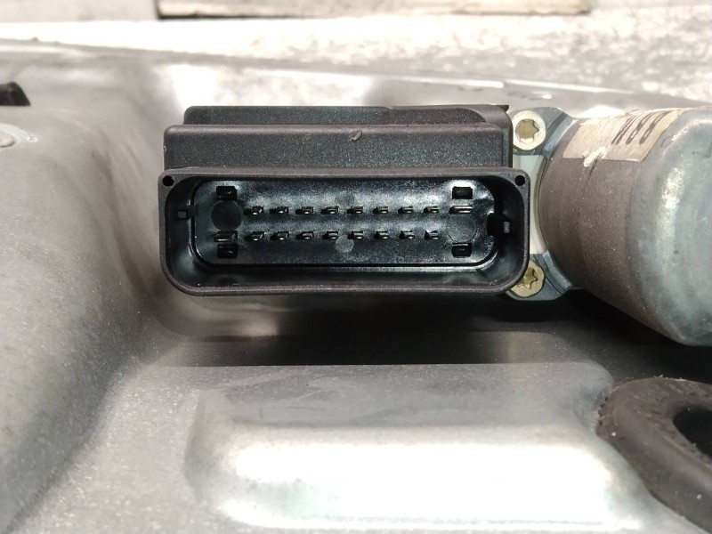 Recambio de elevalunas trasero derecho para volkswagen golf iv berlina (1j1) básico referencia OEM IAM 1J4839756A 1J4839730C 5P