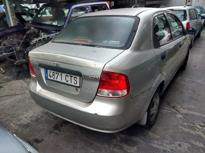 daewoo kalos del año 2004