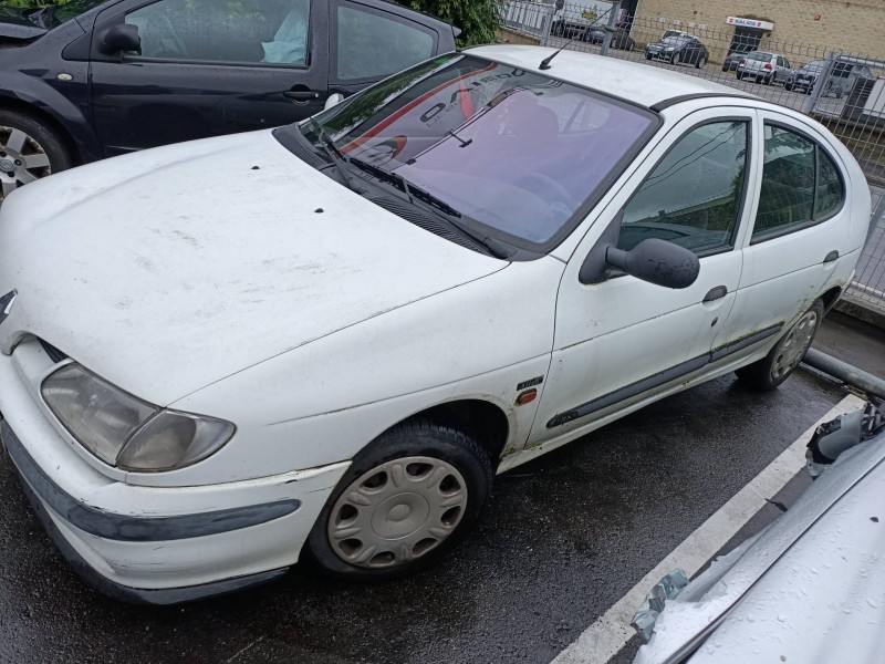 renault megane i berlina hatchback (ba0) del año 1997