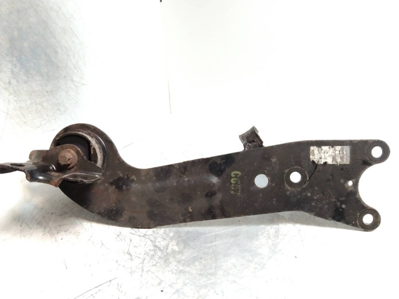 Recambio de brazo suspension superior trasero izquierdo para fiat croma (194) 1.9 8v jtd cat (939a1000 / 192a8000) referencia OE