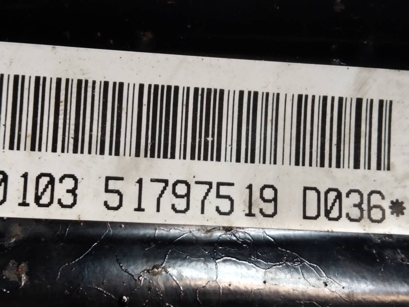 Recambio de brazo suspension superior trasero izquierdo para fiat croma (194) 1.9 8v jtd cat (939a1000 / 192a8000) referencia OE