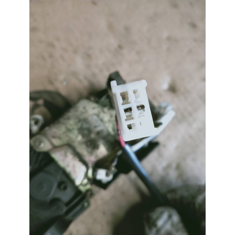 Recambio de motor cierre centralizado delantero derecho para mazda 323 berlina f/s (bj) 1.9 f sportive referencia OEM IAM   5P