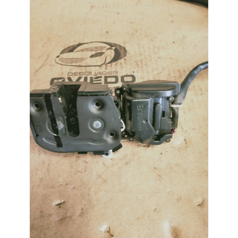 Recambio de motor cierre centralizado delantero izquierdo para mazda 323 berlina f/s (bj) 1.9 f sportive referencia OEM IAM   5P