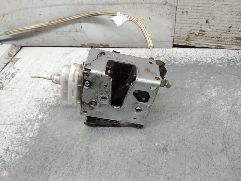 Recambio de motor cierre centralizado delantero izquierdo para audi a4 berlina (b5) 1.9 tdi quattro referencia OEM IAM 8D1837015
