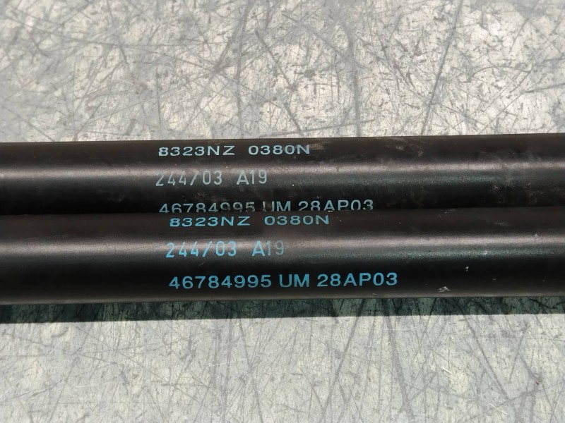 Recambio de amortiguadores maletero / porton para fiat stilo (192) 1.6 16v referencia OEM IAM 46784995  380N