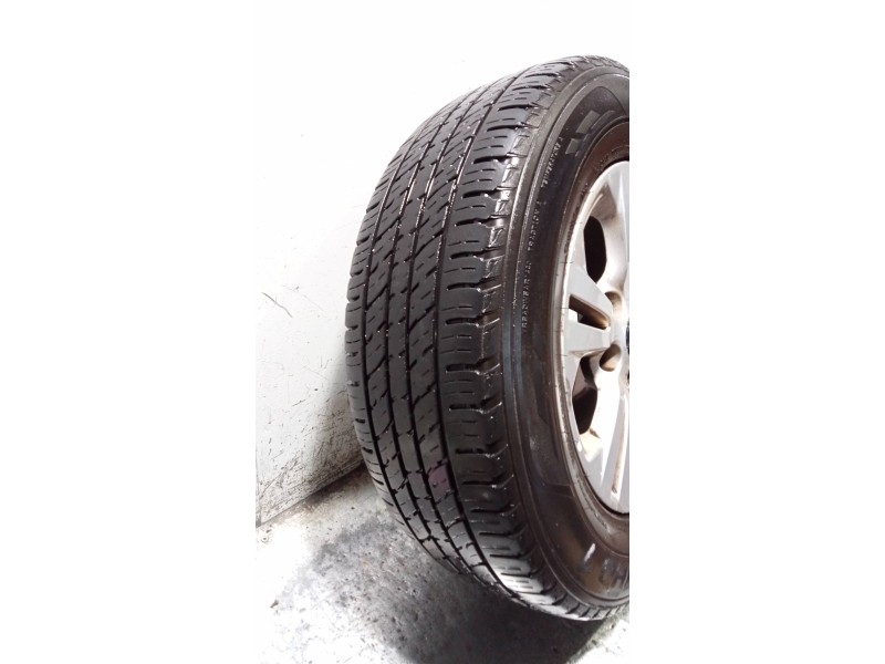 Recambio de juego llantas para kia sportage business 2wd referencia OEM IAM  CUBIERTAS 215/70/16