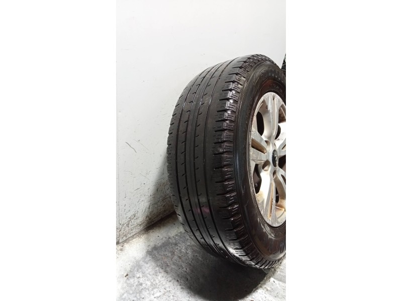 Recambio de juego llantas para kia sportage business 2wd referencia OEM IAM  CUBIERTAS 215/70/16