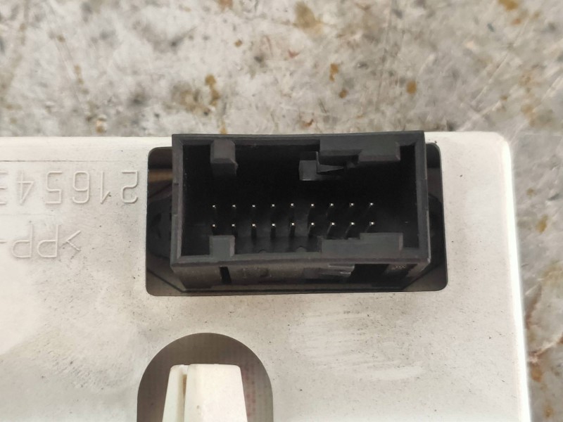 Recambio de pantalla multifuncion para citroen c2 sx referencia OEM IAM 9647409477  