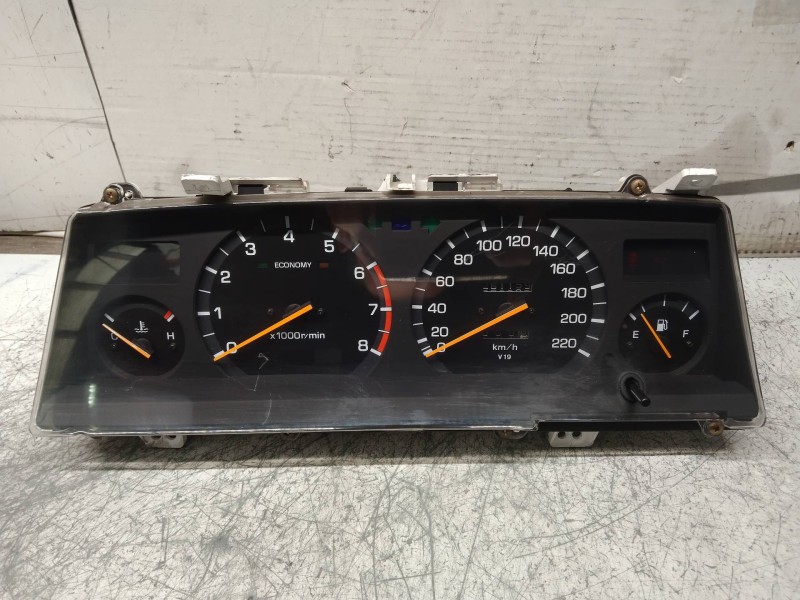 Recambio de cuadro instrumentos para toyota camry (v10) referencia OEM IAM 8310032223 2575005961 