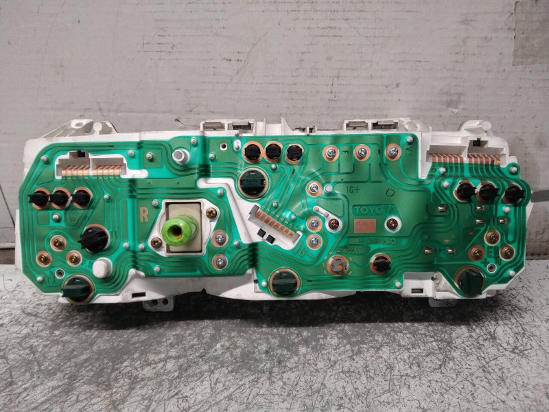 Recambio de cuadro instrumentos para toyota camry (v10) referencia OEM IAM 8310032223 2575005961 