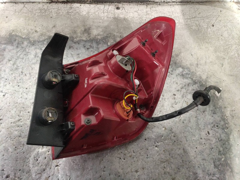 Recambio de piloto trasero izquierdo para kia rio (yb) attract referencia OEM IAM   