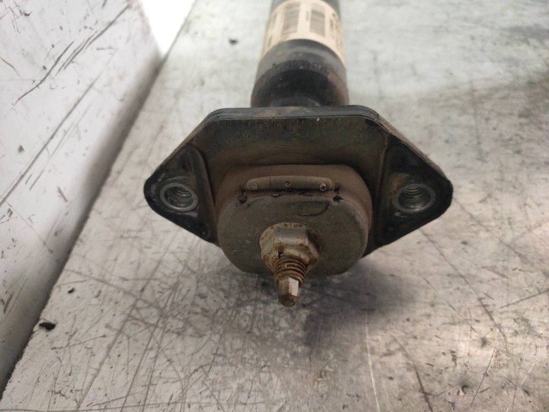 Recambio de amortiguador trasero izquierdo para bmw x1 (e84) xdrive 23d referencia OEM IAM 33526788496  