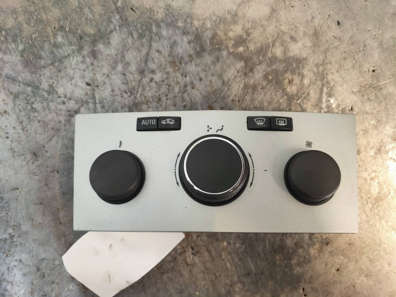 Recambio de mando calefaccion / aire acondicionado para opel astra gtc innovation referencia OEM IAM 13274233 90151319 