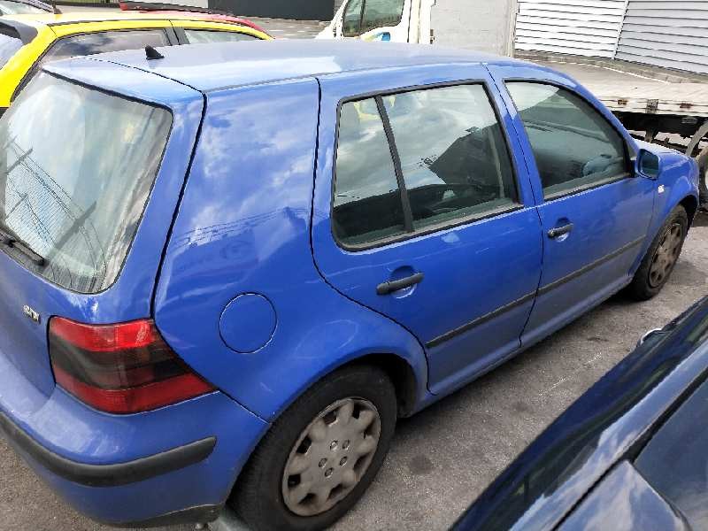 volkswagen golf iv berlina (1j1) del año 2004