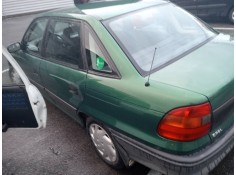 opel astra f berlina del año 1996 2