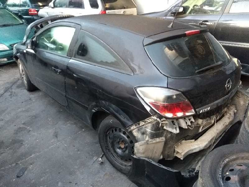 opel astra gtc del año 2006